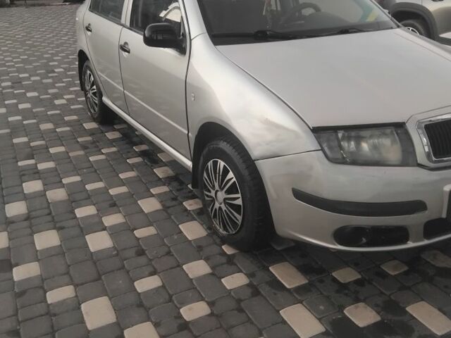 Серый Шкода Фабия, объемом двигателя 1.2 л и пробегом 167 тыс. км за 2700 $, фото 1 на Automoto.ua