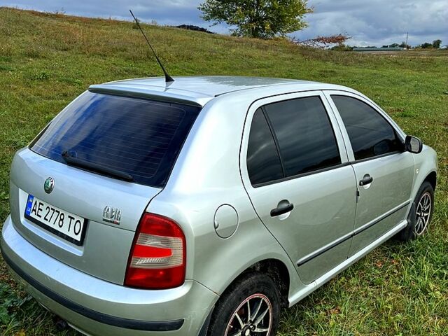 Сірий Шкода Фабія, об'ємом двигуна 1.2 л та пробігом 209 тис. км за 4500 $, фото 3 на Automoto.ua