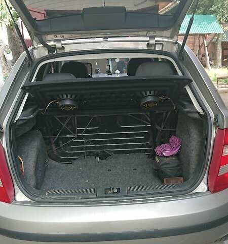 Сірий Шкода Фабія, об'ємом двигуна 1.2 л та пробігом 72 тис. км за 4000 $, фото 5 на Automoto.ua