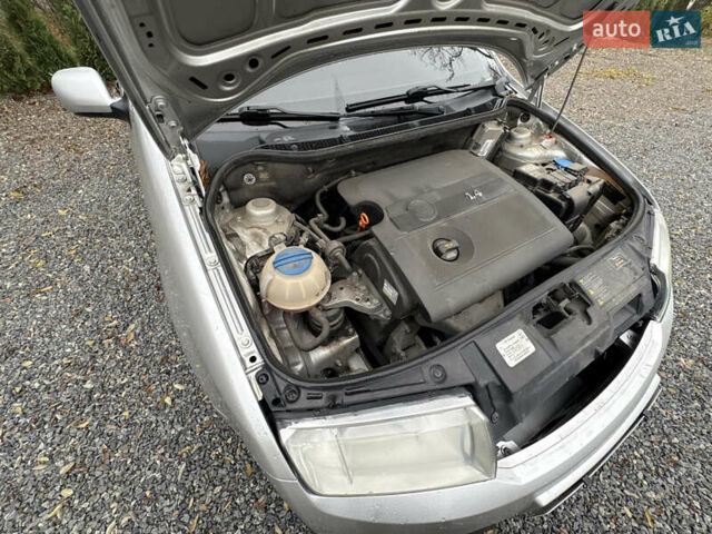Серый Шкода Фабия, объемом двигателя 1.4 л и пробегом 147 тыс. км за 5600 $, фото 27 на Automoto.ua