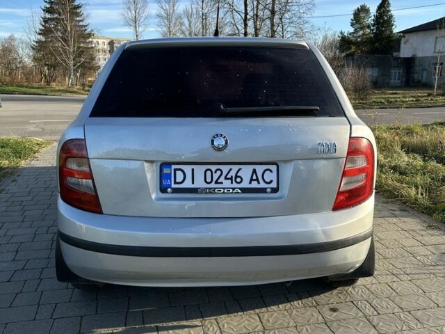 Серый Шкода Фабия, объемом двигателя 1.2 л и пробегом 244 тыс. км за 3200 $, фото 3 на Automoto.ua