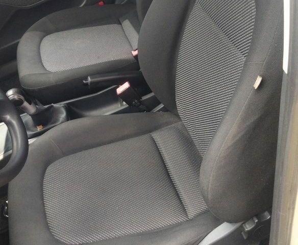 Шкода Фабия 2006 в Виннице на Automoto.ua Серый Шкода Фабия, объемом двигателя 0 л и пробегом 215 тыс. км за 4100 $, фото 4 на Automoto.ua
