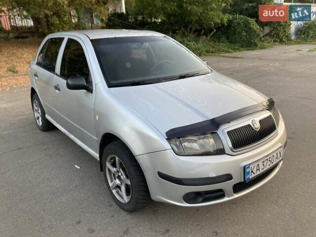 Сірий Шкода Фабія, об'ємом двигуна 1.2 л та пробігом 274 тис. км за 2900 $, фото 7 на Automoto.ua