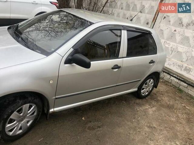 Сірий Шкода Фабія, об'ємом двигуна 1.2 л та пробігом 180 тис. км за 2500 $, фото 2 на Automoto.ua