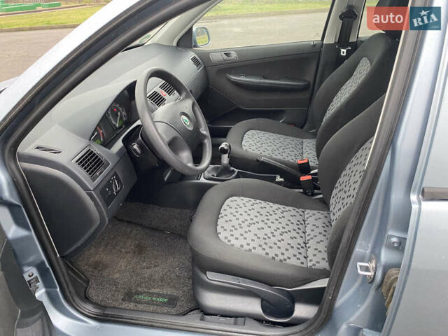Серый Шкода Фабия, объемом двигателя 1.4 л и пробегом 96 тыс. км за 4900 $, фото 9 на Automoto.ua