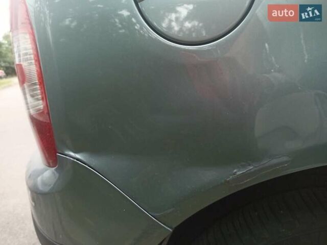 Сірий Шкода Фабія, об'ємом двигуна 1.2 л та пробігом 213 тис. км за 3800 $, фото 10 на Automoto.ua