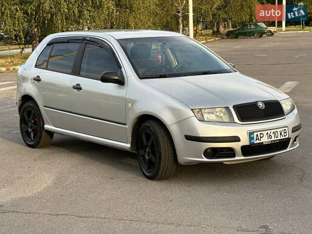 Сірий Шкода Фабія, об'ємом двигуна 1.2 л та пробігом 247 тис. км за 3300 $, фото 2 на Automoto.ua