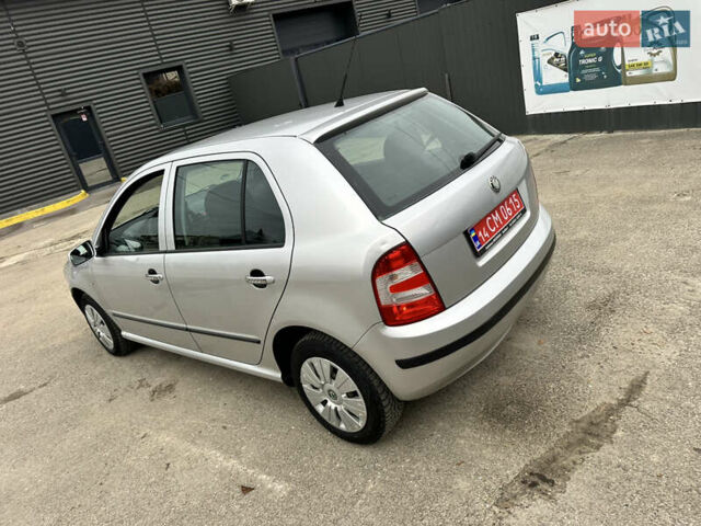 Сірий Шкода Фабія, об'ємом двигуна 1.4 л та пробігом 178 тис. км за 3899 $, фото 21 на Automoto.ua