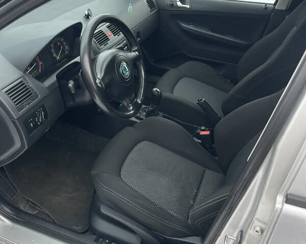 Сірий Шкода Фабія, об'ємом двигуна 1.4 л та пробігом 232 тис. км за 4200 $, фото 8 на Automoto.ua