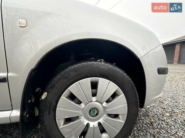 Серый Шкода Фабия, объемом двигателя 1.4 л и пробегом 147 тыс. км за 5600 $, фото 34 на Automoto.ua