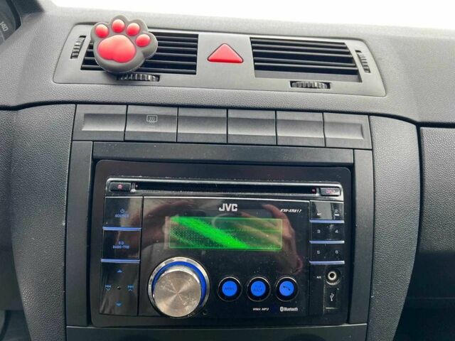 Серый Шкода Фабия, объемом двигателя 1.2 л и пробегом 243 тыс. км за 3390 $, фото 21 на Automoto.ua