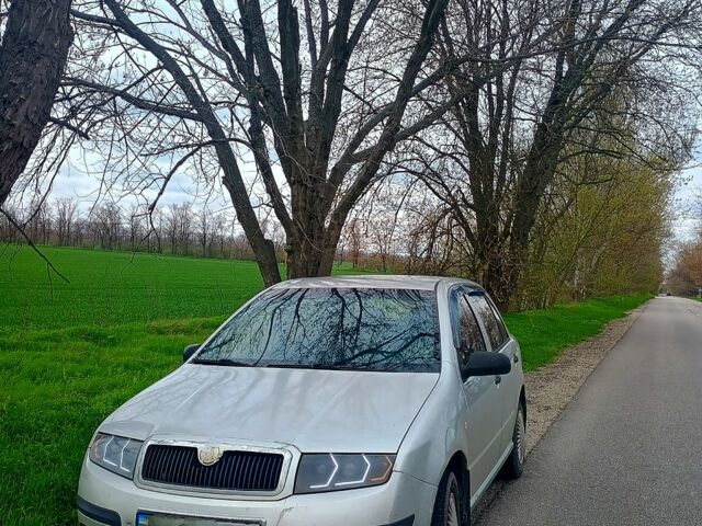 Сірий Шкода Фабія, об'ємом двигуна 1.2 л та пробігом 0 тис. км за 3600 $, фото 1 на Automoto.ua
