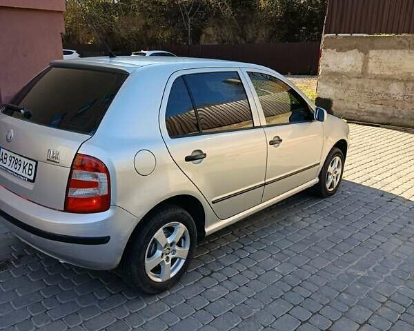Шкода Фабия 2006 в Виннице на Automoto.ua Серый Шкода Фабия, объемом двигателя 1.39 л и пробегом 254 тыс. км за 4599 $, фото 19 на Automoto.ua