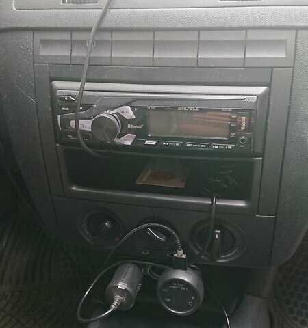 Сірий Шкода Фабія, об'ємом двигуна 1.2 л та пробігом 72 тис. км за 4000 $, фото 6 на Automoto.ua