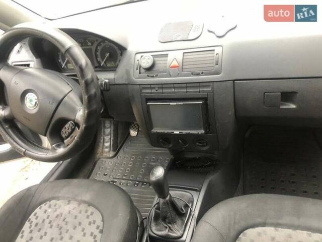 Сірий Шкода Фабія, об'ємом двигуна 1.2 л та пробігом 180 тис. км за 2500 $, фото 4 на Automoto.ua