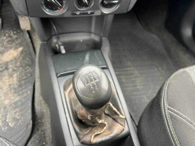 Серый Шкода Фабия, объемом двигателя 1.2 л и пробегом 243 тыс. км за 3390 $, фото 23 на Automoto.ua