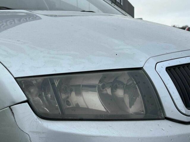 Серый Шкода Фабия, объемом двигателя 1.2 л и пробегом 243 тыс. км за 3390 $, фото 8 на Automoto.ua