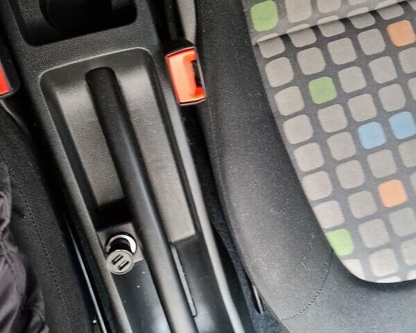 Сірий Шкода Фабія, об'ємом двигуна 1.39 л та пробігом 50 тис. км за 6700 $, фото 95 на Automoto.ua