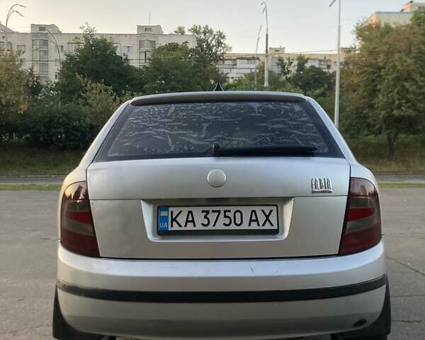 Сірий Шкода Фабія, об'ємом двигуна 1.2 л та пробігом 274 тис. км за 2900 $, фото 5 на Automoto.ua