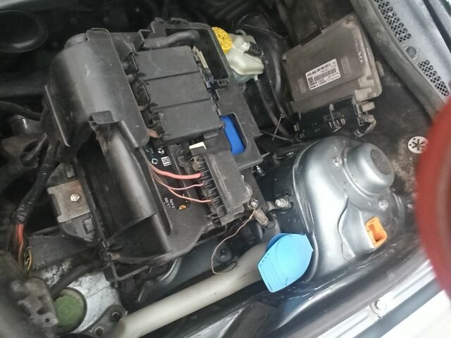 Серый Шкода Фабия, объемом двигателя 1.2 л и пробегом 213 тыс. км за 3250 $, фото 6 на Automoto.ua