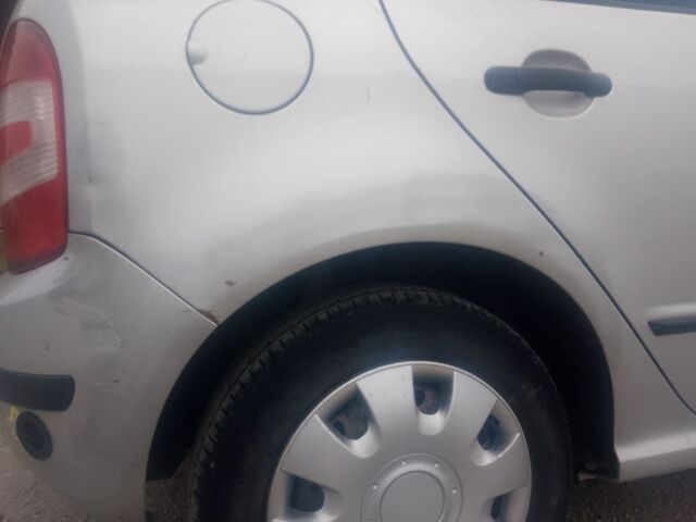 Серый Шкода Фабия, объемом двигателя 1.2 л и пробегом 250 тыс. км за 2300 $, фото 8 на Automoto.ua