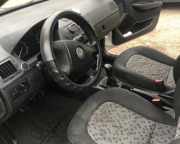 Сірий Шкода Фабія, об'ємом двигуна 1.2 л та пробігом 180 тис. км за 2500 $, фото 8 на Automoto.ua