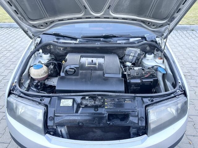 Сірий Шкода Фабія, об'ємом двигуна 1.2 л та пробігом 322 тис. км за 3150 $, фото 11 на Automoto.ua