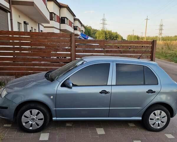 Сірий Шкода Фабія, об'ємом двигуна 1.39 л та пробігом 50 тис. км за 6700 $, фото 4 на Automoto.ua