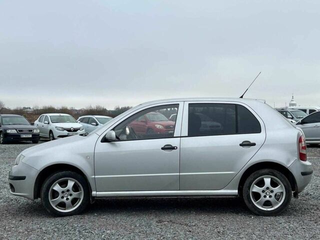 Серый Шкода Фабия, объемом двигателя 1.2 л и пробегом 243 тыс. км за 3390 $, фото 1 на Automoto.ua