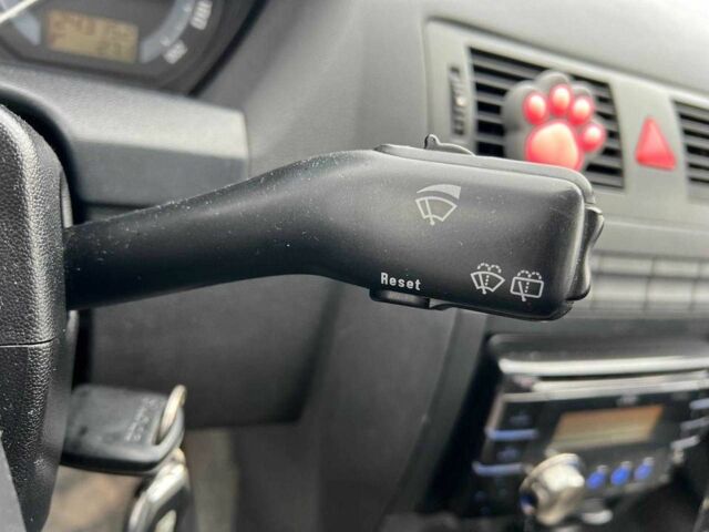 Серый Шкода Фабия, объемом двигателя 1.2 л и пробегом 243 тыс. км за 3390 $, фото 18 на Automoto.ua