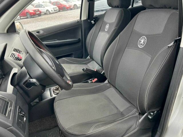 Серый Шкода Фабия, объемом двигателя 1.2 л и пробегом 243 тыс. км за 3390 $, фото 14 на Automoto.ua