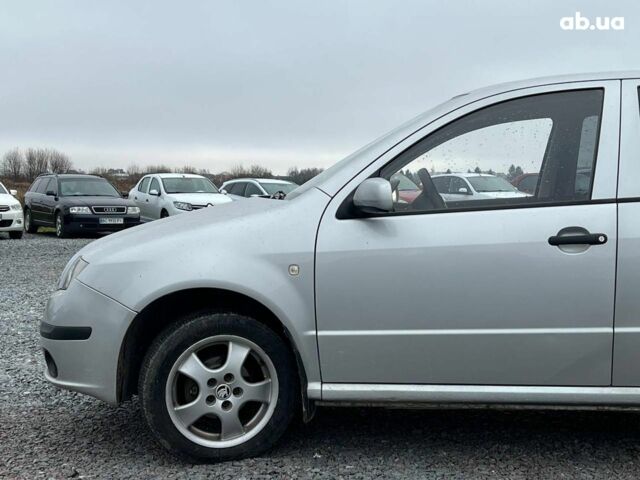 Серый Шкода Фабия, объемом двигателя 1.2 л и пробегом 243 тыс. км за 3390 $, фото 1 на Automoto.ua