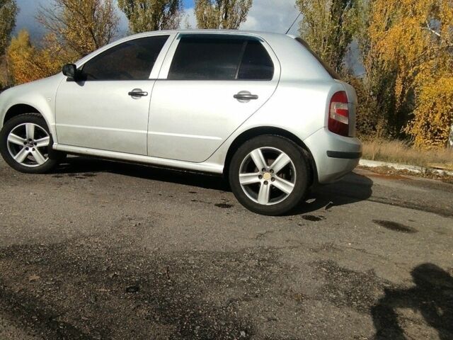 Серый Шкода Фабия, объемом двигателя 1.2 л и пробегом 391 тыс. км за 3499 $, фото 6 на Automoto.ua