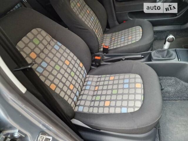 Сірий Шкода Фабія, об'ємом двигуна 1.39 л та пробігом 50 тис. км за 6700 $, фото 82 на Automoto.ua