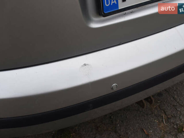 Серый Шкода Фабия, объемом двигателя 1.2 л и пробегом 240 тыс. км за 3500 $, фото 12 на Automoto.ua