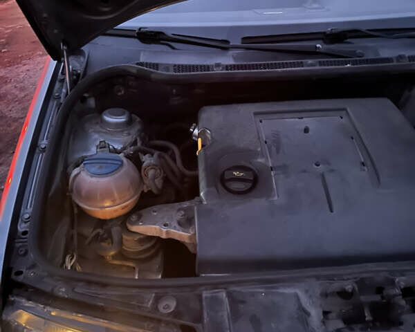 Серый Шкода Фабия, объемом двигателя 1.2 л и пробегом 193 тыс. км за 4000 $, фото 10 на Automoto.ua