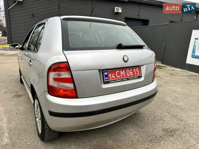 Сірий Шкода Фабія, об'ємом двигуна 1.4 л та пробігом 178 тис. км за 3899 $, фото 19 на Automoto.ua