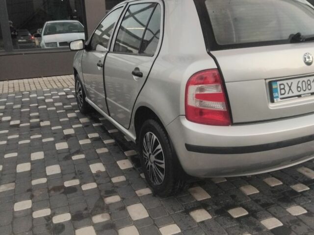 Серый Шкода Фабия, объемом двигателя 1.2 л и пробегом 167 тыс. км за 2700 $, фото 4 на Automoto.ua