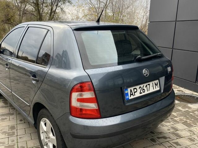 Серый Шкода Фабия, объемом двигателя 1.4 л и пробегом 293 тыс. км за 4200 $, фото 7 на Automoto.ua