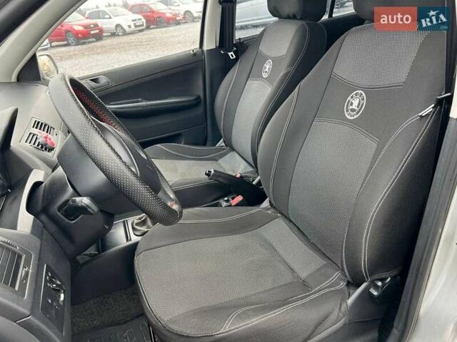 Серый Шкода Фабия, объемом двигателя 1.2 л и пробегом 243 тыс. км за 3390 $, фото 18 на Automoto.ua