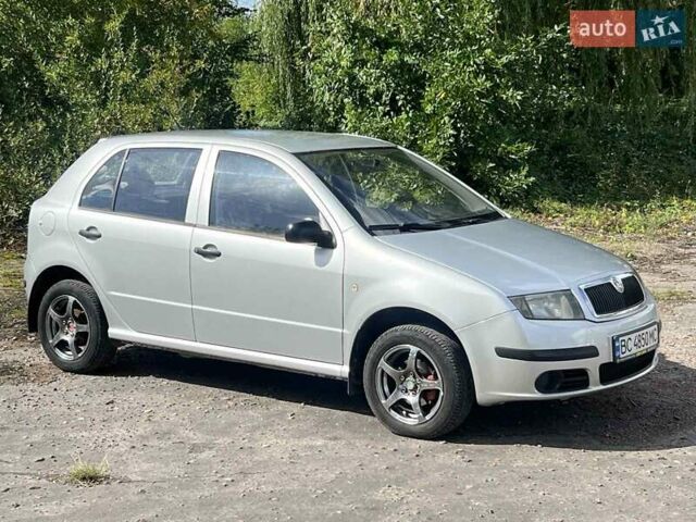 Серый Шкода Фабия, объемом двигателя 1.2 л и пробегом 180 тыс. км за 2999 $, фото 10 на Automoto.ua