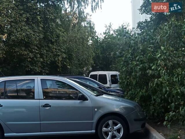 Сірий Шкода Фабія, об'ємом двигуна 1.2 л та пробігом 213 тис. км за 3800 $, фото 6 на Automoto.ua