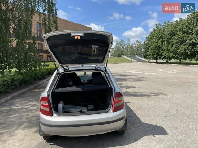 Сірий Шкода Фабія, об'ємом двигуна 1.2 л та пробігом 237 тис. км за 4200 $, фото 5 на Automoto.ua