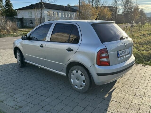 Серый Шкода Фабия, объемом двигателя 1.2 л и пробегом 244 тыс. км за 3200 $, фото 2 на Automoto.ua