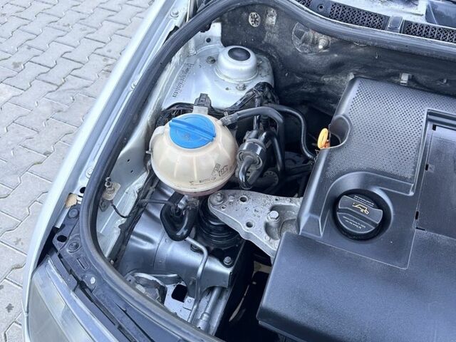 Сірий Шкода Фабія, об'ємом двигуна 1.2 л та пробігом 322 тис. км за 3150 $, фото 12 на Automoto.ua