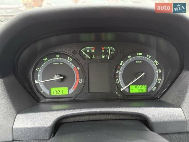 Серый Шкода Фабия, объемом двигателя 0 л и пробегом 46 тыс. км за 4900 $, фото 19 на Automoto.ua