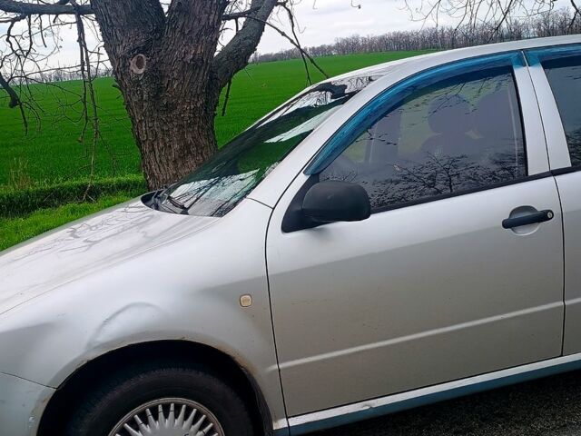 Сірий Шкода Фабія, об'ємом двигуна 1.2 л та пробігом 0 тис. км за 3600 $, фото 2 на Automoto.ua