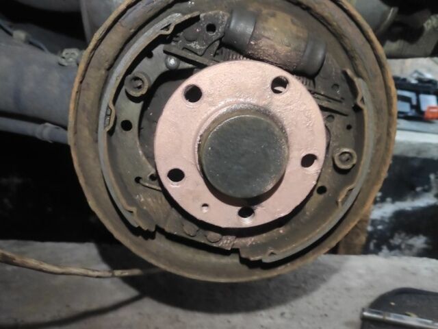 Серый Шкода Фабия, объемом двигателя 1.2 л и пробегом 327 тыс. км за 2999 $, фото 3 на Automoto.ua