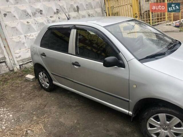 Сірий Шкода Фабія, об'ємом двигуна 1.2 л та пробігом 180 тис. км за 2500 $, фото 3 на Automoto.ua