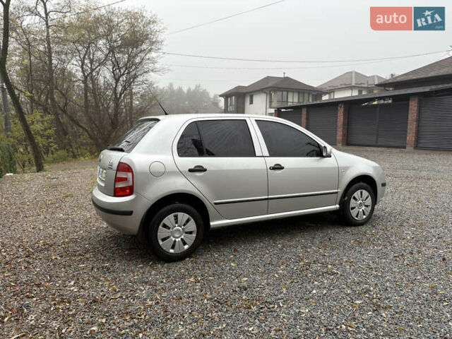 Серый Шкода Фабия, объемом двигателя 1.4 л и пробегом 147 тыс. км за 5600 $, фото 8 на Automoto.ua